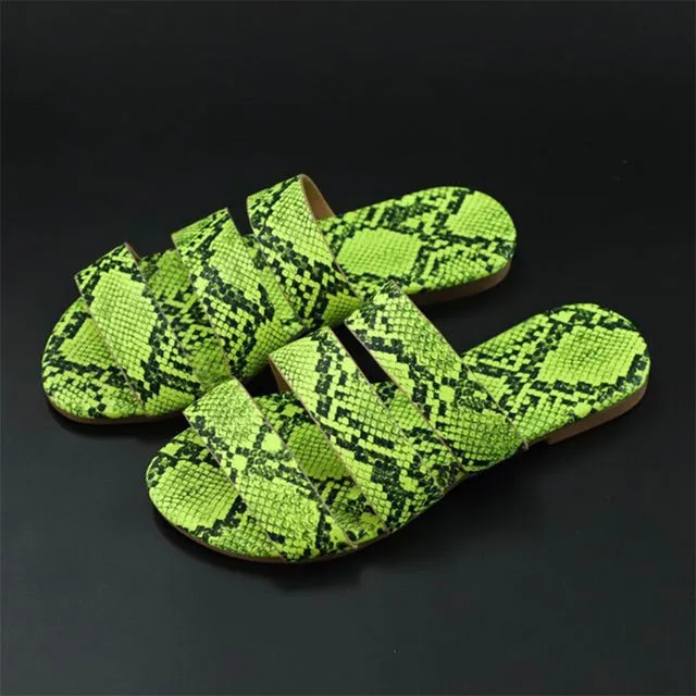 2019 Women Slippers Flat Candy Color Summer Female Cool Flip Flops Comfort Outside Beach Ladies Soft Slides Casual Shoes