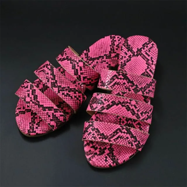 2019 Women Slippers Flat Candy Color Summer Female Cool Flip Flops Comfort Outside Beach Ladies Soft Slides Casual Shoes