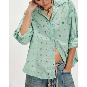 FREE PEOPLE - MAE WASHED EYELET SHIRT - Faded Green Wash
