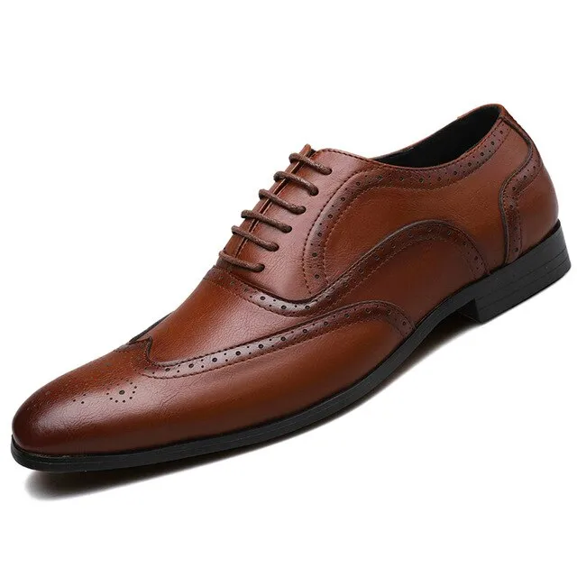 Merkmak Retro Bullock Design Men Business Formal Shoes Classic Pointed Toe Leather Shoes Men Oxford Dress Shoes Big Size 38-48